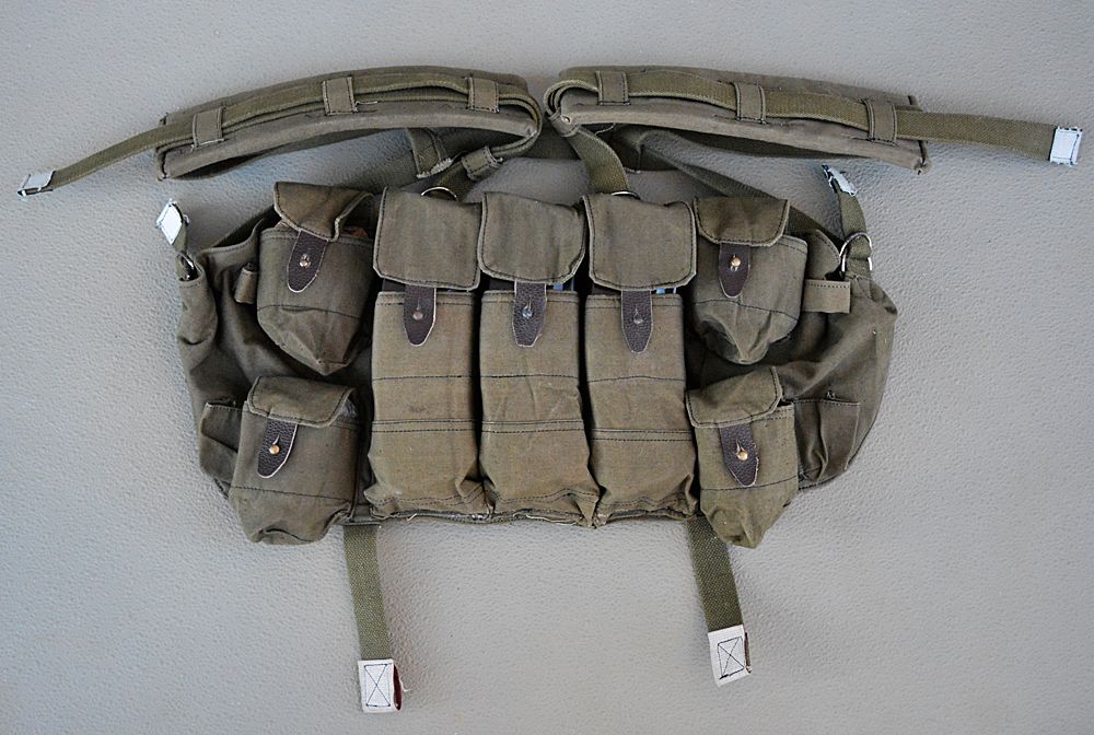 AK chest rig identification guide.